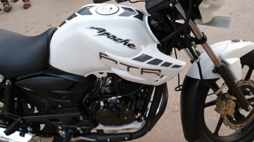 Apache RTR 180 Bike